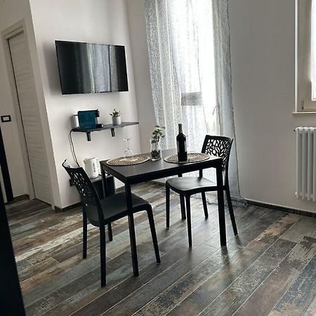 Home J&J Bari Bagian luar foto