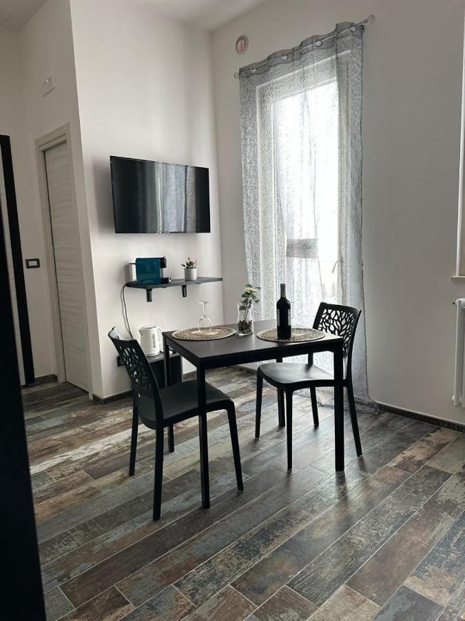 Home J&J Bari Bagian luar foto