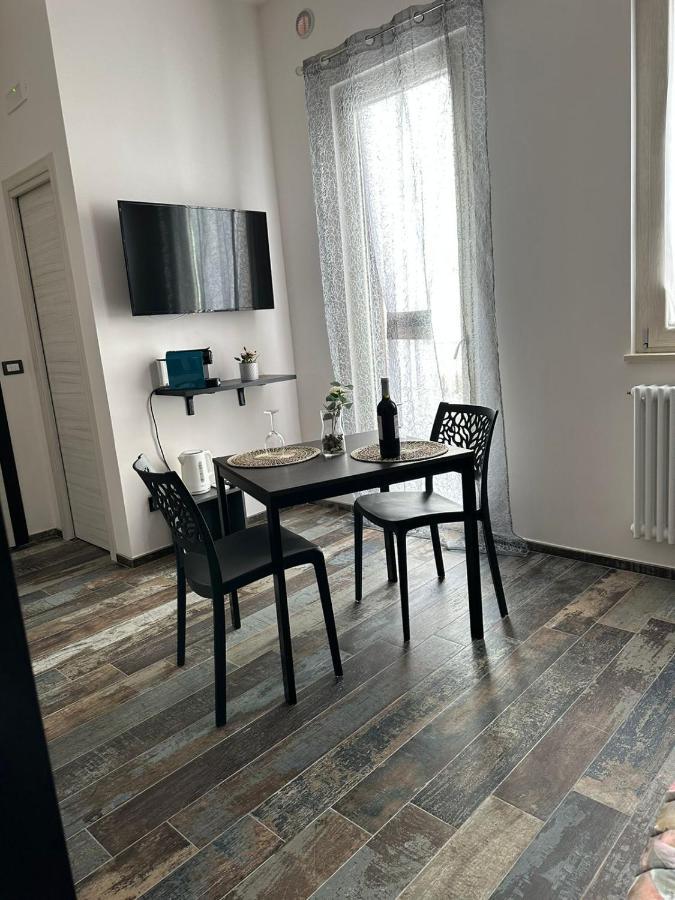 Home J&J Bari Bagian luar foto
