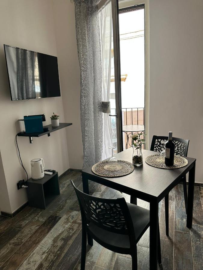 Home J&J Bari Bagian luar foto